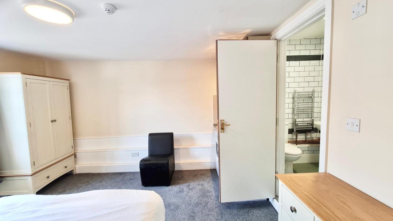 Grace Apartments - Living Rock Ашфорд Экстерьер фото